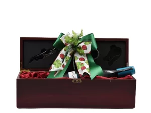 Gift Set Wooden Box With Accessories No.2341